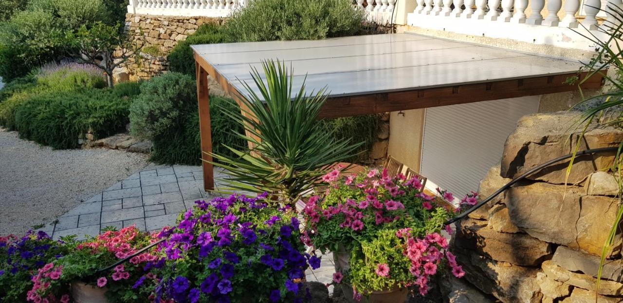 Appartement Vue Montagne Garéoult Dış mekan fotoğraf