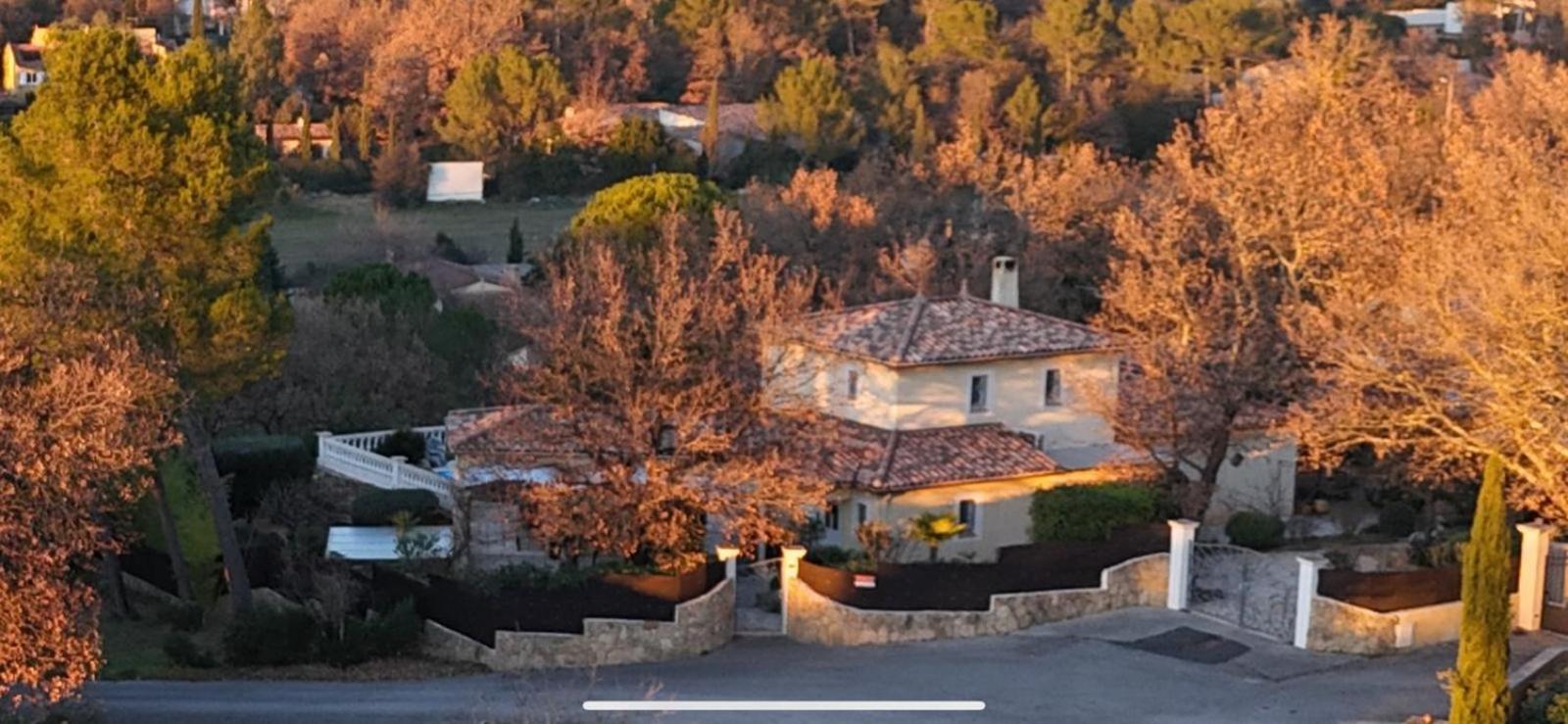 Appartement Vue Montagne Garéoult Dış mekan fotoğraf