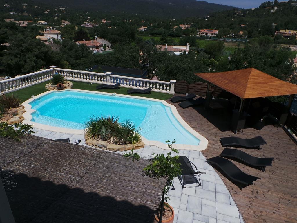 Appartement Vue Montagne Garéoult Dış mekan fotoğraf
